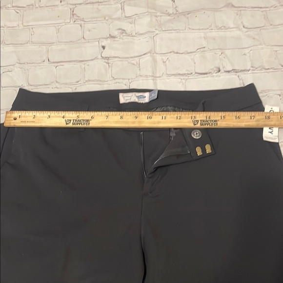 Old Navy Classic Black Trousers (Tall) - Picture 10 of 13